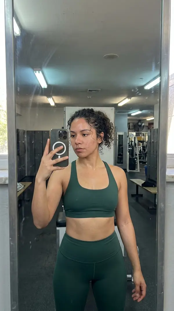 Gym Mirror Selfie